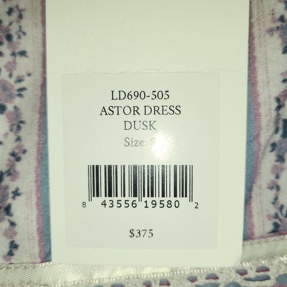 LOVESHACK FANCY SUMMER DRESS - Picture 3 of 4